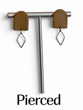 DAISY LANE STUDIO Minimalist Geometric Mocha Tan & Metal Dangle Pierced Earrings